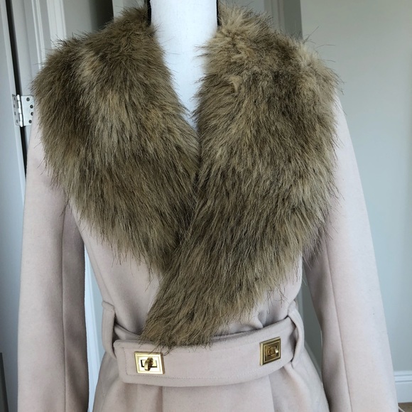 Coat - Picture 4 of 8